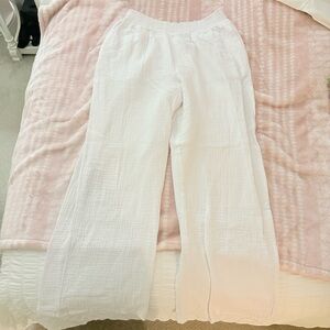 Time and Tru Textured White Pants